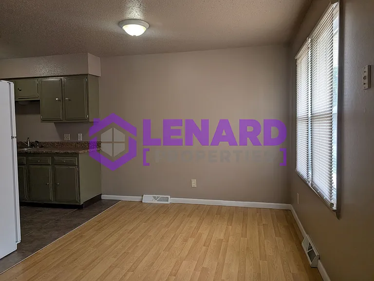 103 W McConnell St — Photo 6