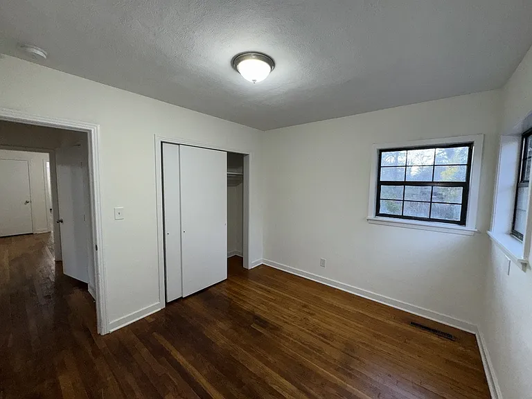 3147 Shirley Dr — Photo 8