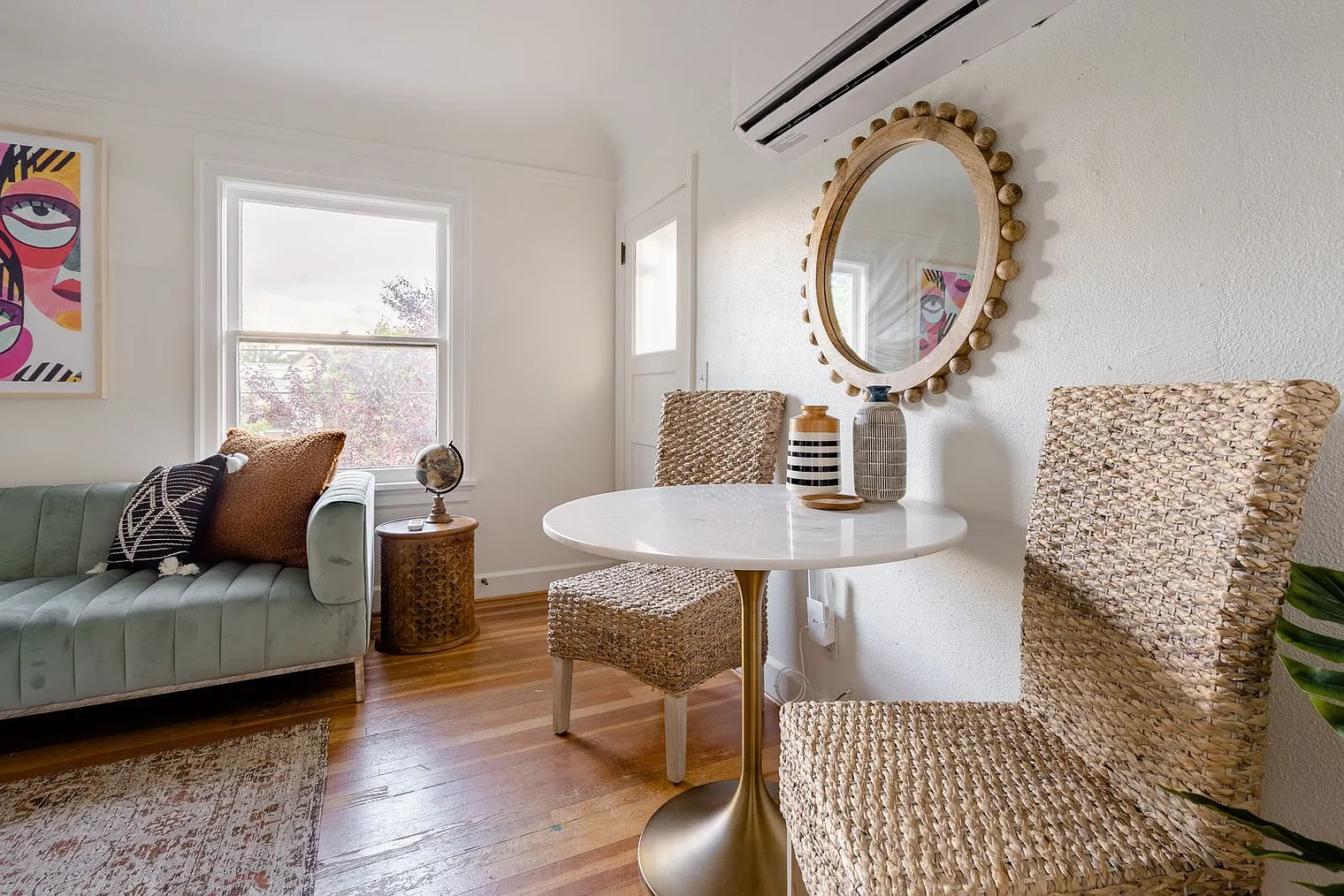 1 bed, 1.0 bath, 559 sqft, $2,252 — Photo 2