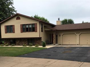 4130 Meadow Ln, Eau Claire, WI 54701