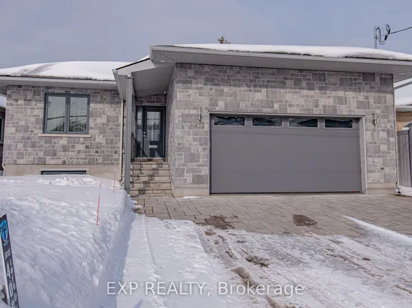 1473 Rosebella Ave W, Ottawa, ON K1T 1E5