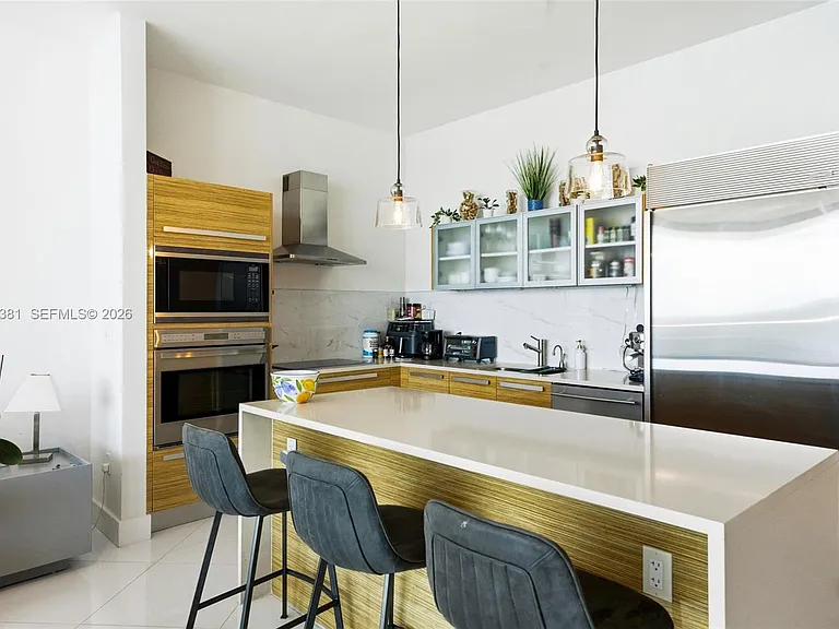 2020 N Bayshore Dr #1908 — Photo 8