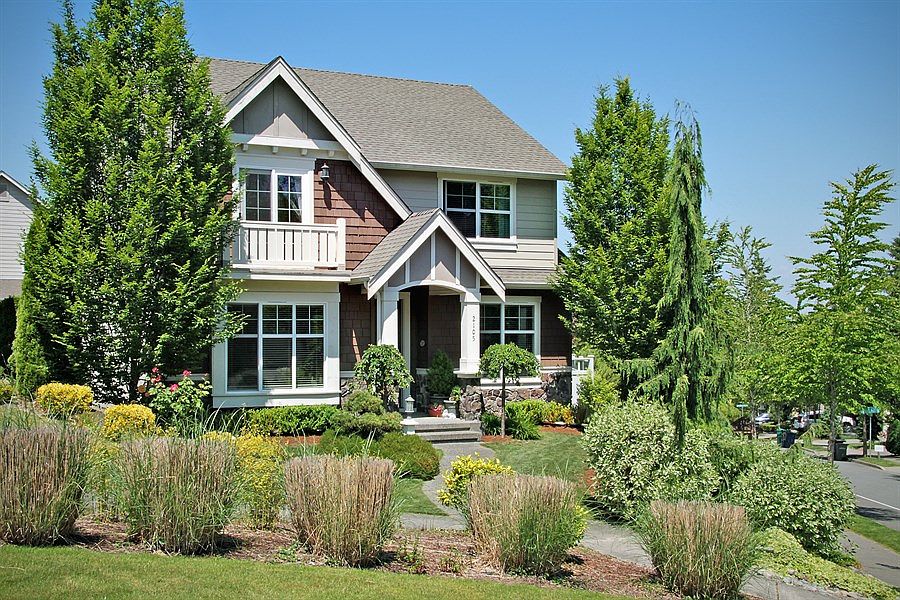1st image of 2105 NW Coyote Creek Ln