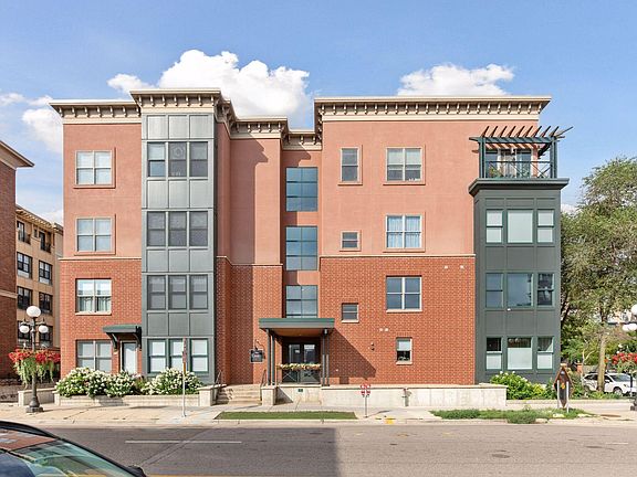 2nd image of 445 Wacouta St Unit 304