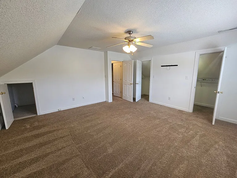208 Burning Tree Ln — Photo 19