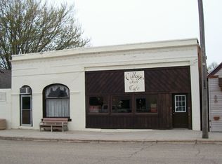 512 Broadway St, Hartland, MN 56042
