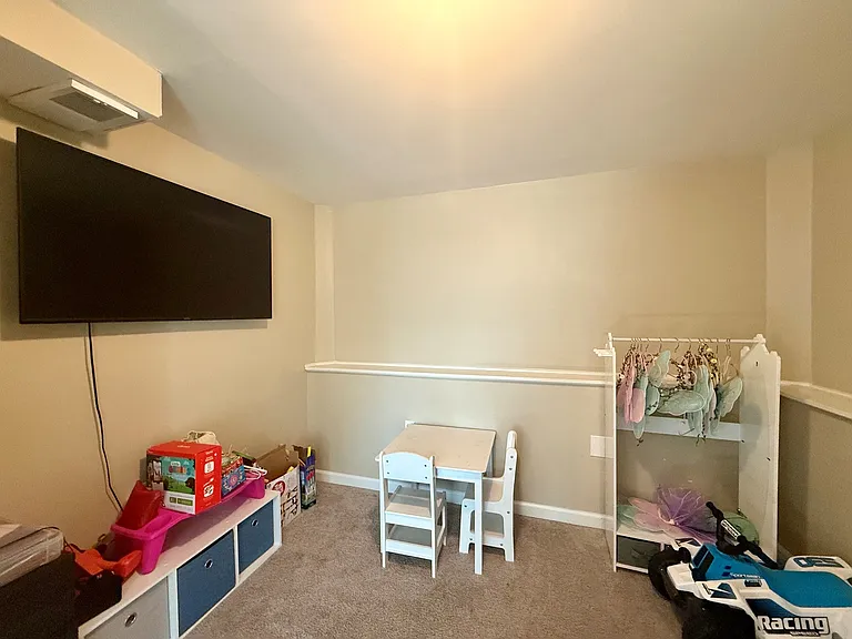 1335 Greenleaf Rd — Photo 21