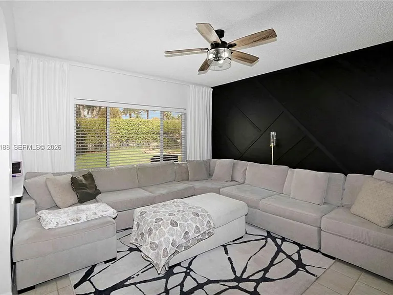 2232 SW 120th Ave — Photo 9