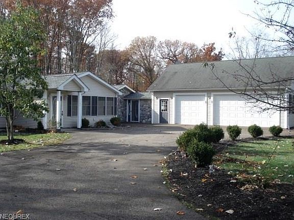 2nd image of 1185 Aurora Hill Dr