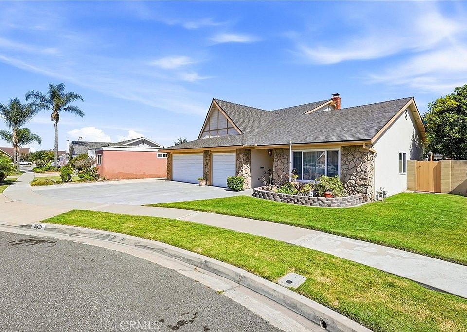 1st image of 8821 Tamarisk Cir