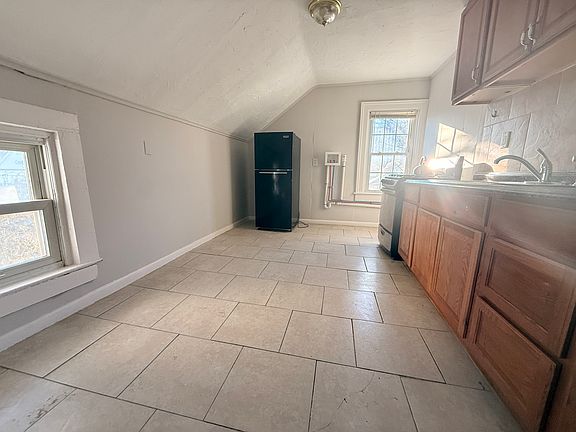 2nd image of 31 Union St APT C