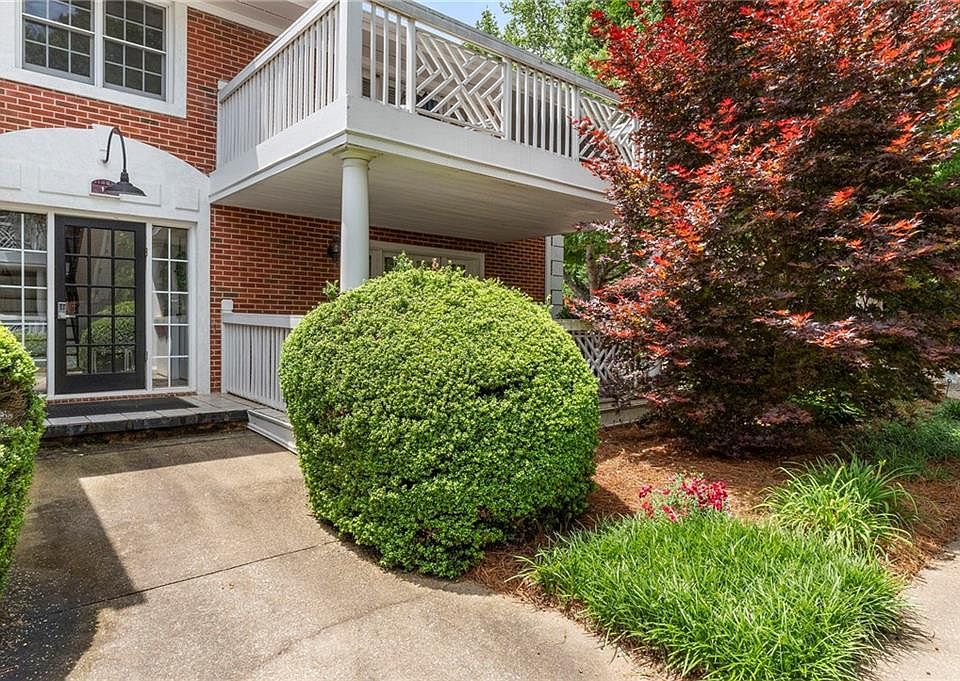 1st image of 885 Briarcliff Rd NE #D1