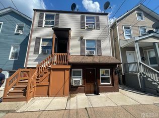 54 Remsen Ave, New Brunswick, NJ 08901