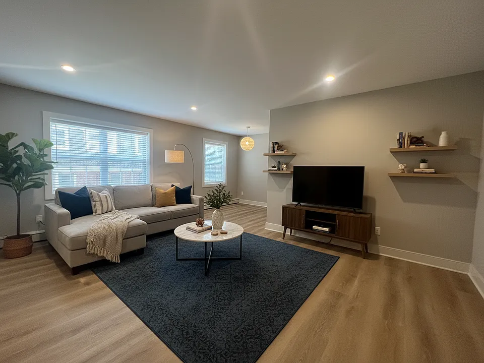 32 W Montgomery Ave #101