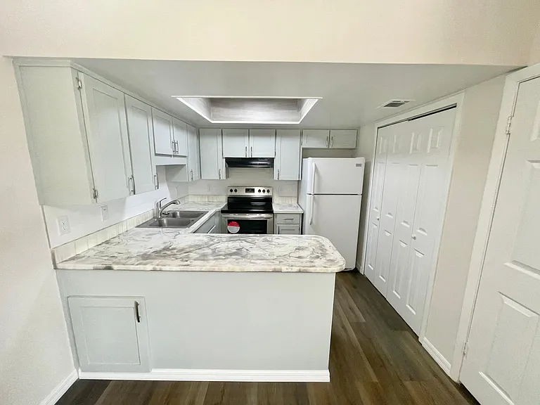 80 Windtree Ln #80 — Photo 11