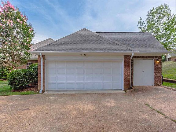 4th image of 506 Parkview Cv