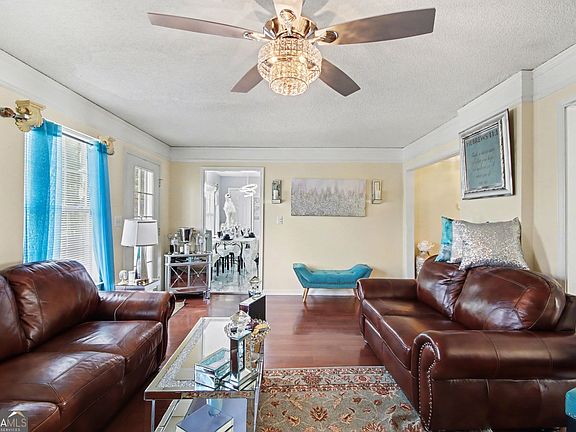 3rd image of 60 Post Oak Trce