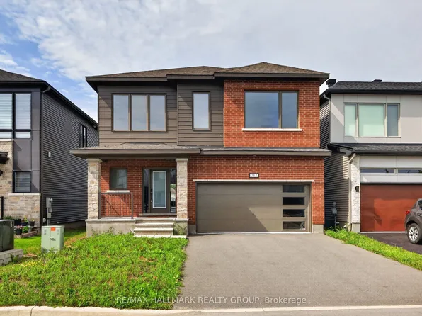 717 Fenwick Way, Ottawa, ON K2J 7E2