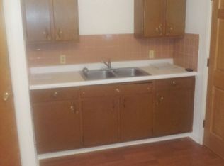 1037 W 10th St, Lorain, OH