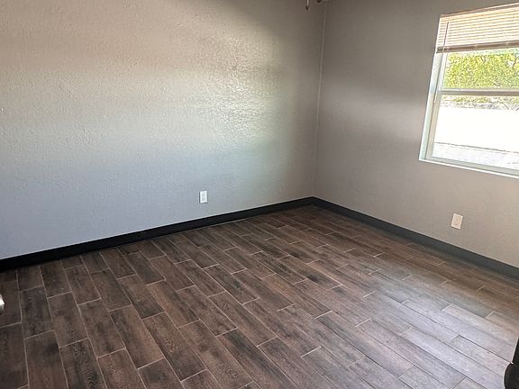 4th image of 13815 Duncum St #44