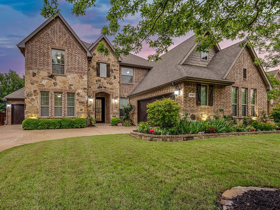 1st image of 2747 Waverley Dr