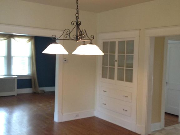 4th image of 137 S Rogers St #House