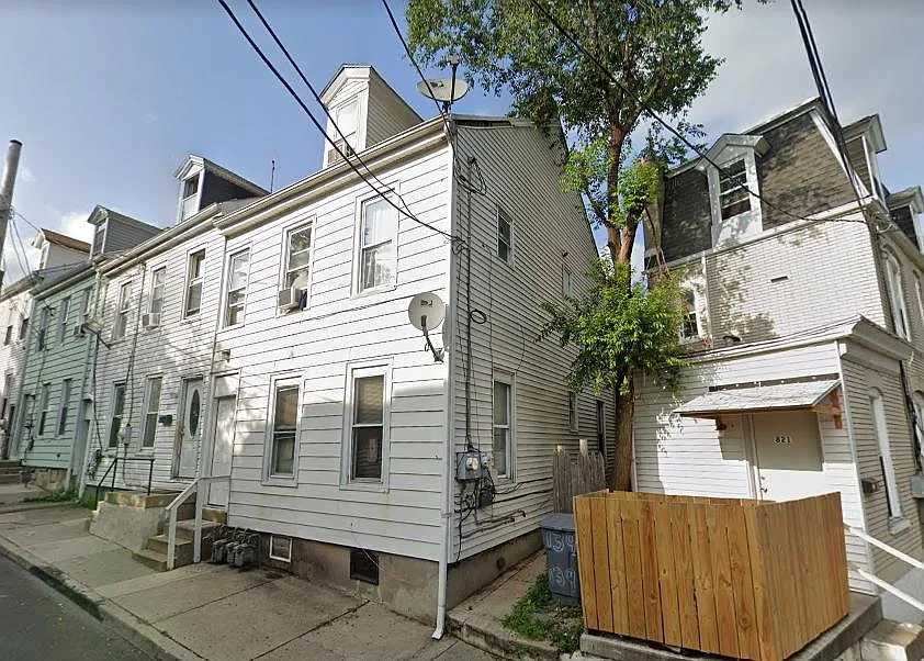 2 bed, 1000 sqft, $1,620 — Photo 3