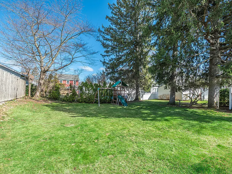 17 Winans Pl — Photo 34