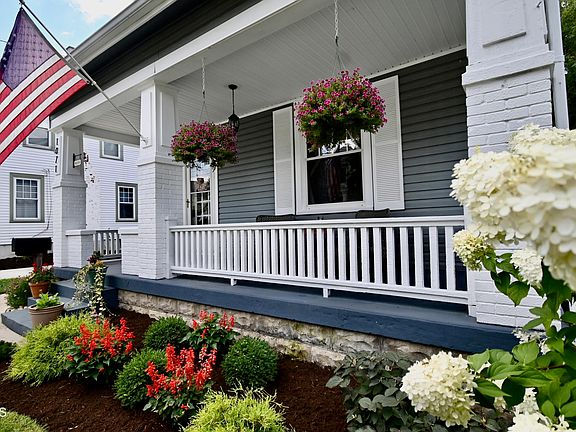 2nd image of 1071 Altavia Ave