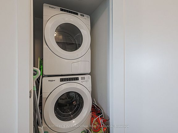 5th image of 585 Bloor St E #1917
