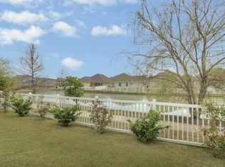 1007 Cotton Exchange Dr, Aubrey, TX 76227