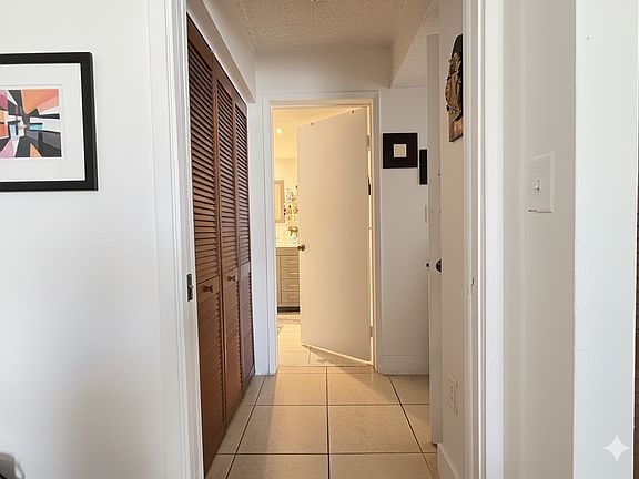 3rd image of 4883 NW 97th Pl