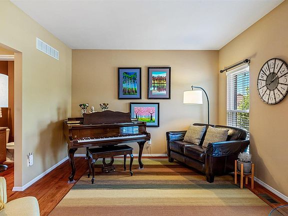 3rd image of 3954 McRee Ave