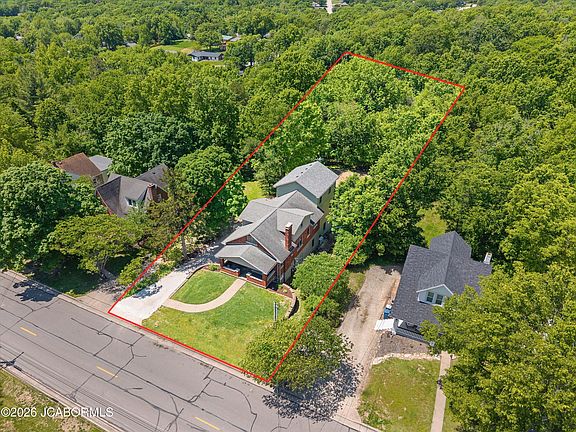 5th image of 1726 Green Berry Rd
