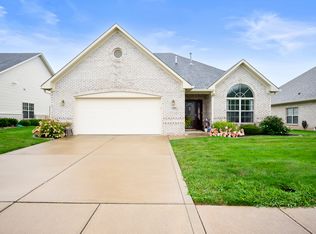 1717 Fairfield Cir, Greenfield, IN