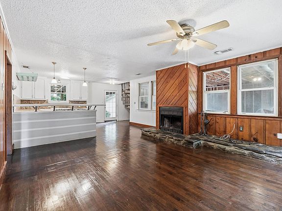 4th image of 535 Avenue G
