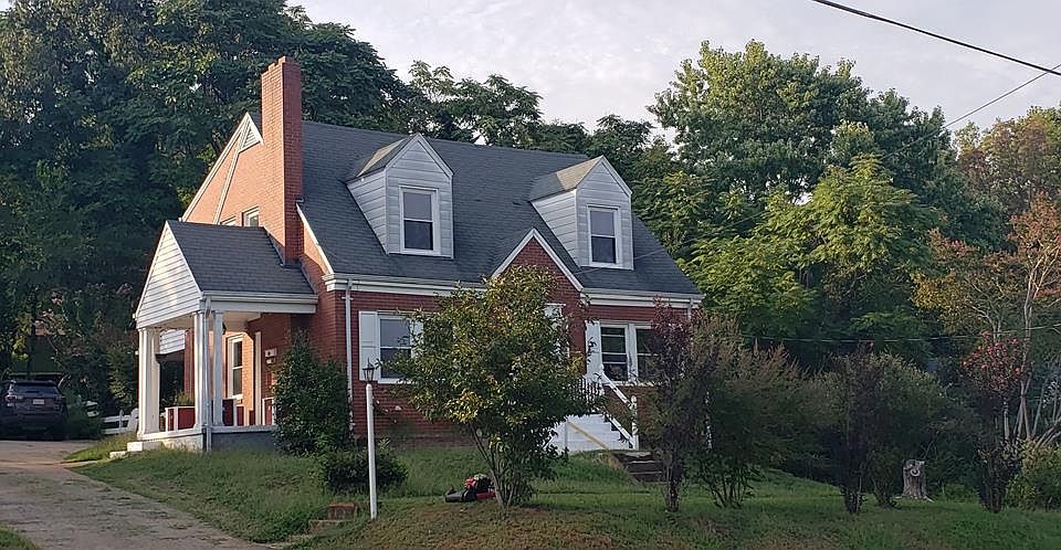 1st image of 803 Jefferson Cir