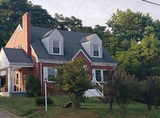 803 Jefferson Cir, Martinsville, VA 24112