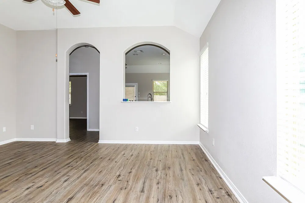 3 bed, 2.0 bath, 1424 sqft, $1,840 — Photo 4