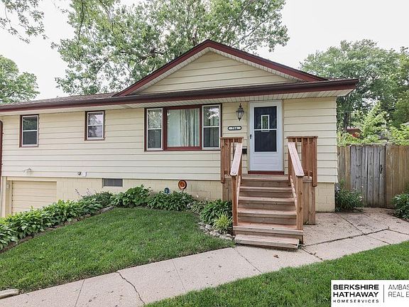 3rd image of 704 N Beadle St