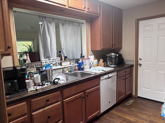5th image of 2714 E Glen Oaks Dr