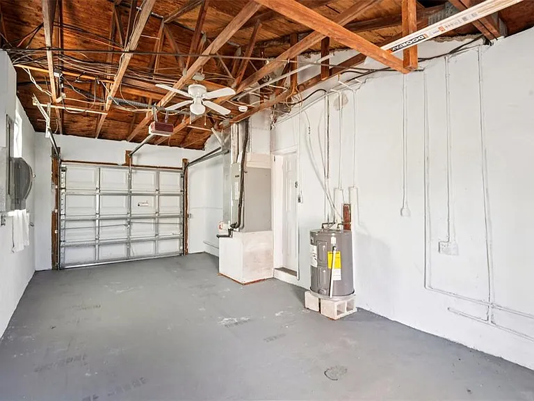 410 Virginia Ave — Photo 24
