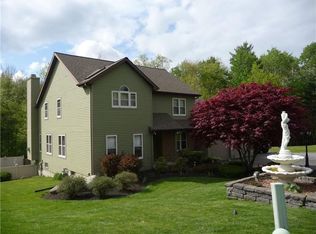 5 Cyndi Ct, Niskayuna, NY 12309