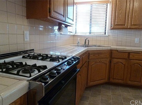 2nd image of 1615 Marine Ave