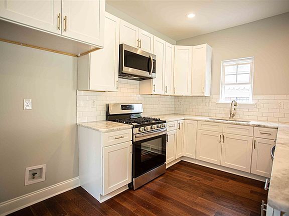 4th image of 372 Williford St Lot 2