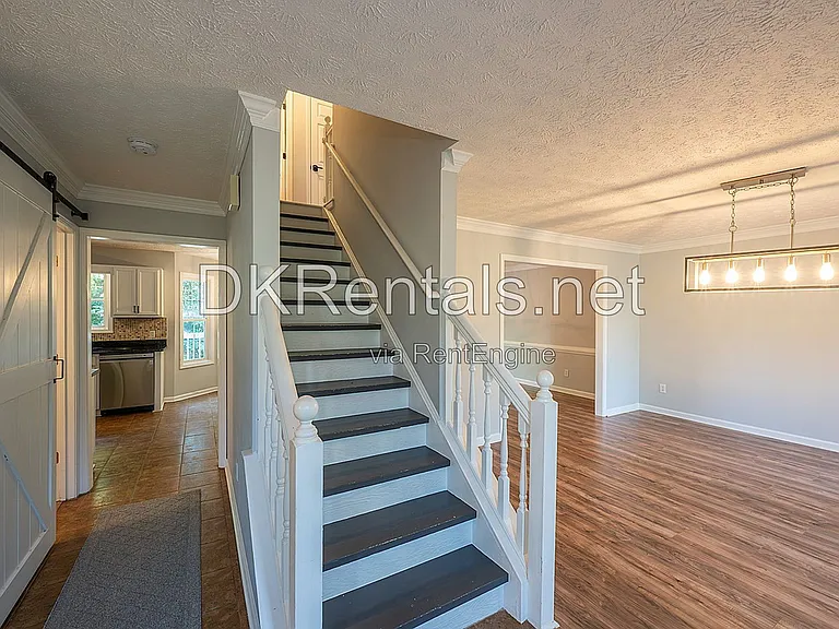 114 Eagle Glen Dr — Photo 7