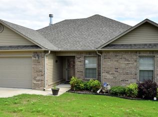 110 Cambridge Dr, Hot Springs, AR 71913