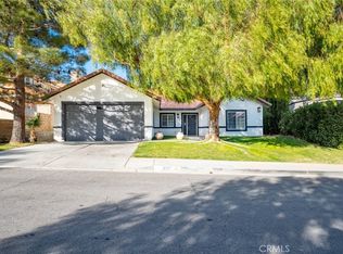 215 Taos Pl, Palmdale, CA 93550