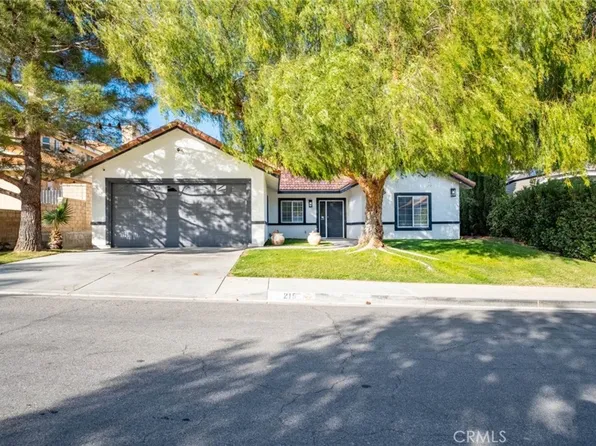 215 Taos Pl, Palmdale, CA 93550