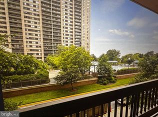 5505 Seminary Rd APT 118N, Falls Church, VA 22041